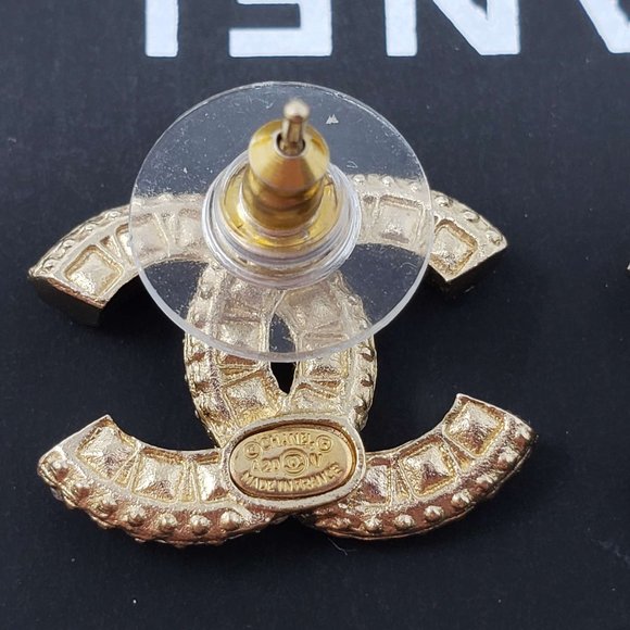 100% Authentic Chanel CC Goldish with stone Earrings - Picture 7 of 13